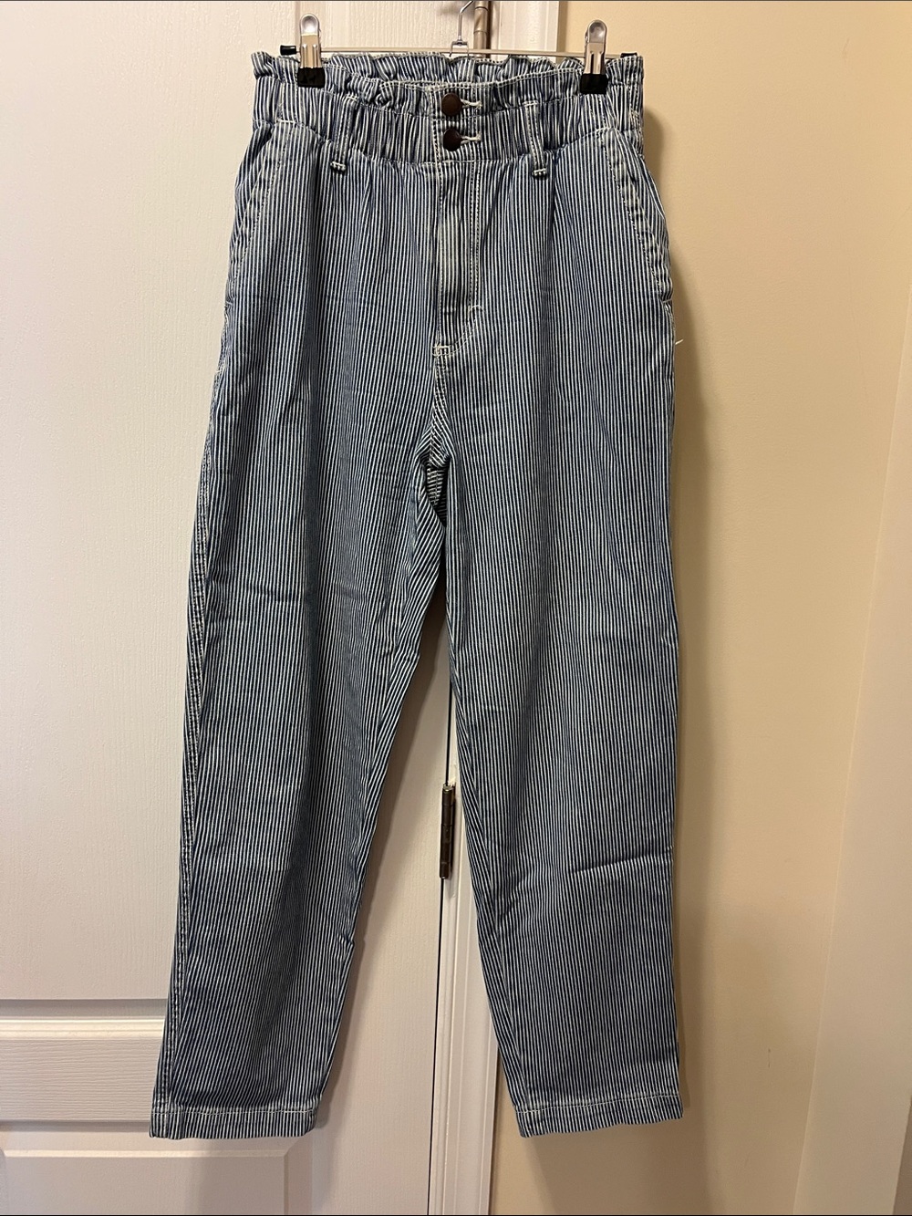 Universal Thread Women's Blue and White Pinstripe Relaxed Jeans